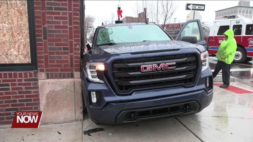 Two transported to hospital after crash at Spring and Union intersection