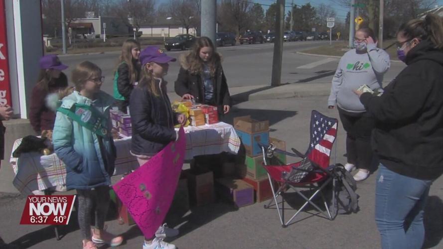 Cookie booths spotted across Lima over the weekend