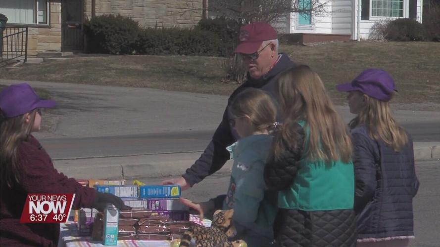 Cookie booths spotted across Lima over the weekend