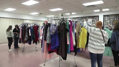 Lima Kiwanis Hosts Free Prom Dress Event for Local Students