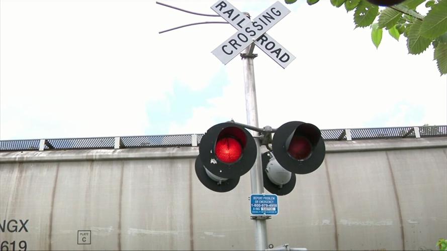 Ohio law that prohibits trains from blocking crossings longer than 5 minutes ruled invalid