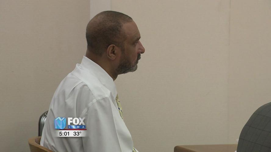 Two witnesses identify Kenneth Cobb having had a gun, on day two of murder trial