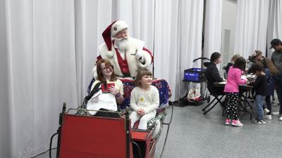 Healthy Families Expo draws hundreds for holiday fun and wellness resources