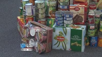 Curves Lima Donates to West Ohio Food Bank