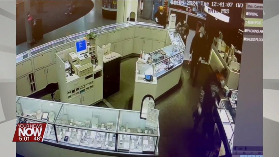 Law enforcement seeks four suspects who robbed KAY Jewelers in the Lima Mall