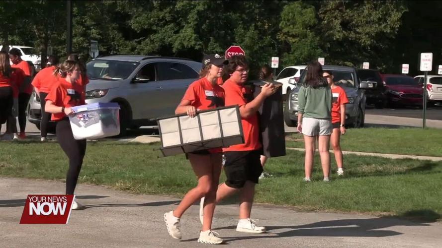 Upperclassmen at Ohio Northern University help around 700 first-year students move in
