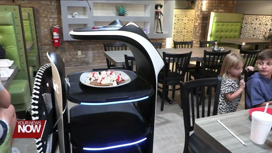 Mexican restaurant in Lima entertains and serves guests with unique electronic waiter