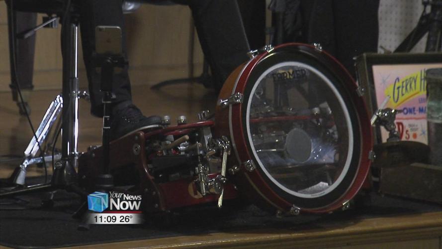 Gerry Hundt performs at Allen County Museum for Blues Night