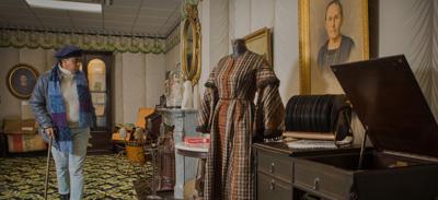 Sutliff Museum in Warren