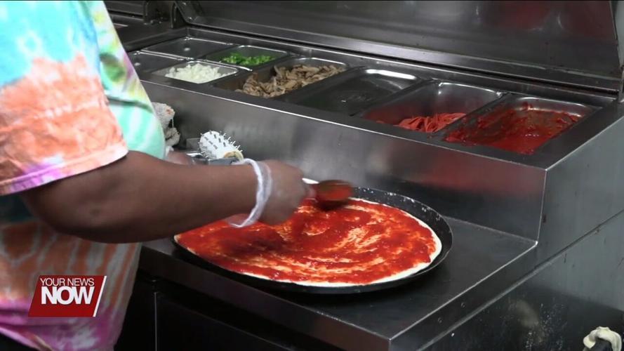 Many ordering pizza on the night before Thanksgiving