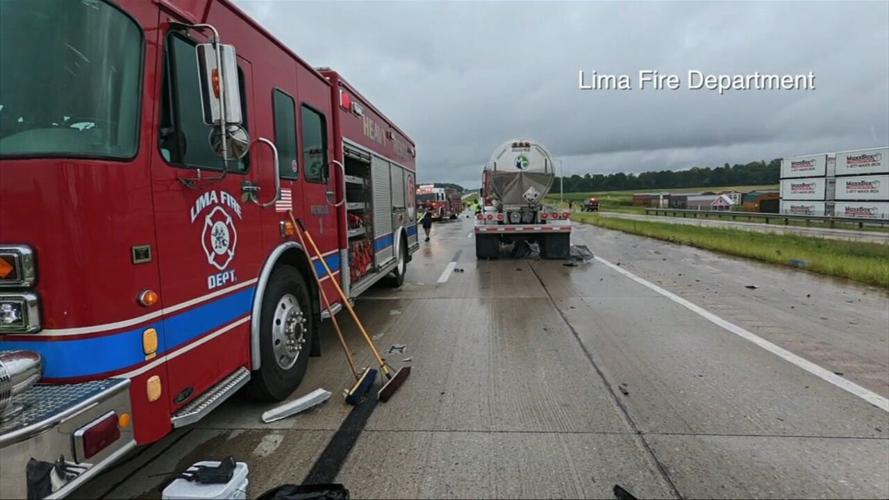 UPDATE - One dead, 21 injured after nine vehicle crash on I-75 in Lima