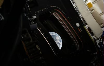 NASA-Artemis-Moonshot earth pic