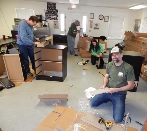 Volunteers give veterans a boost News hpenews com