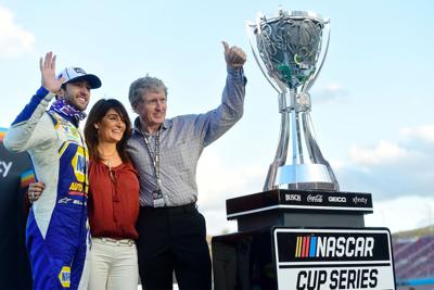 Elliott Joins Father As Nascar Champion Sports Hpenews Com