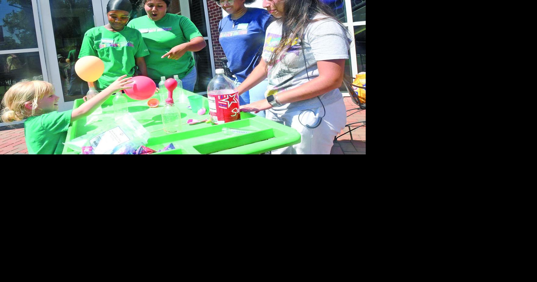 HPU Bonner students visit children's museum