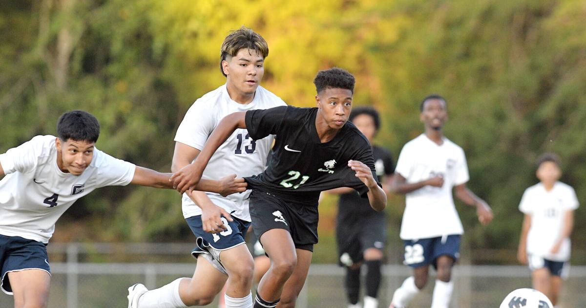 Photo gallery: Southwest Guilford vs. High Point Central boys soccer