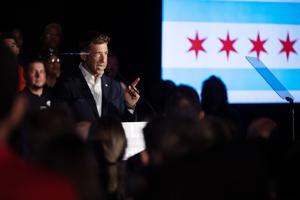 Secretary of State Alexi Giannoulias enters crowded mayor's race