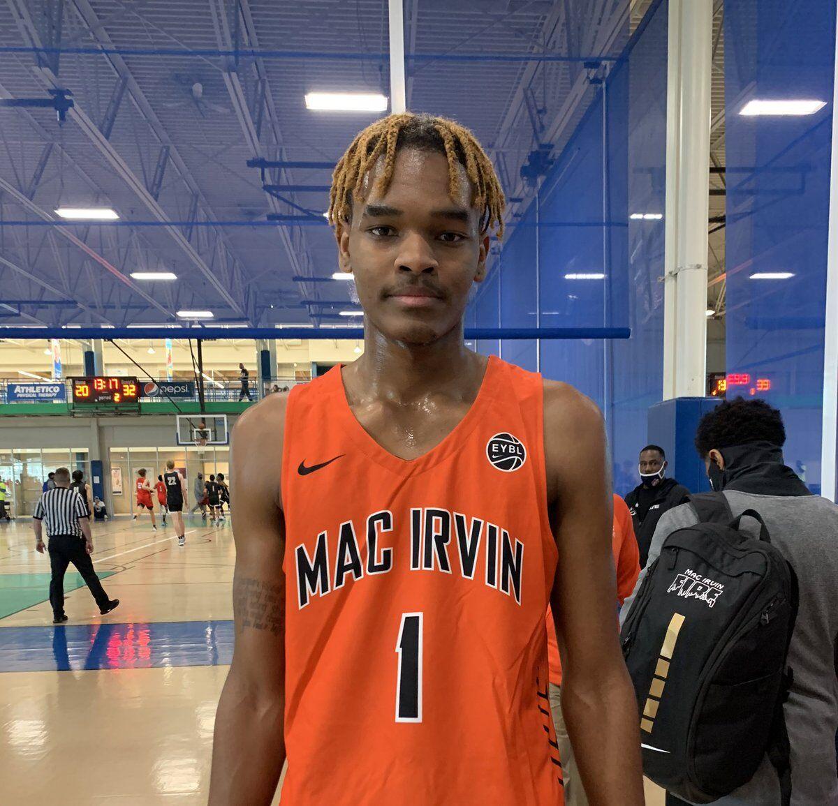 Kenwood's JJ Taylor is a basketball star on the rise Sports Kenwood's JJ Taylor is a basketball star on the rise Sports