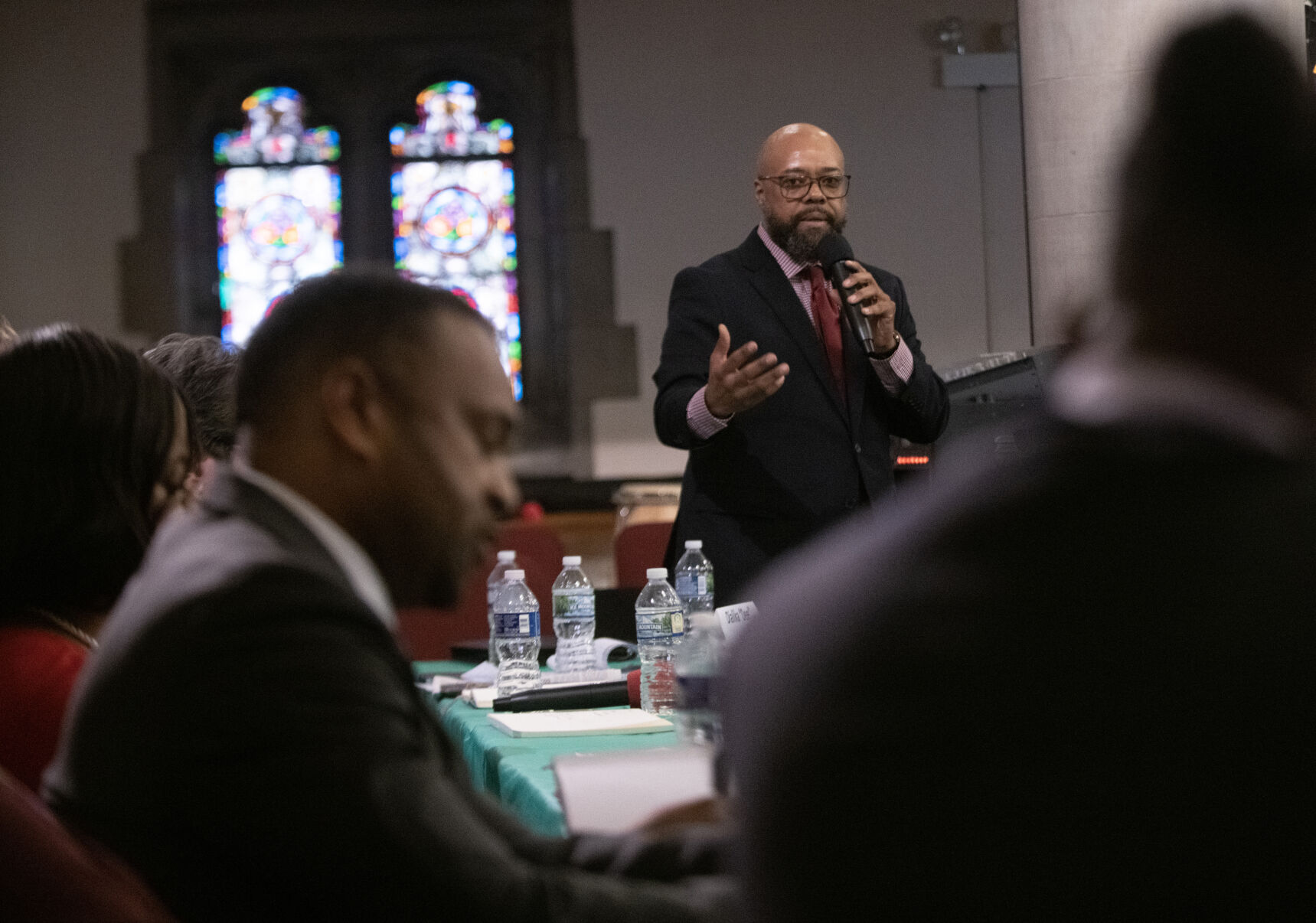 Candidates lob attacks during last 5th Ward forum | Evening Digest ...