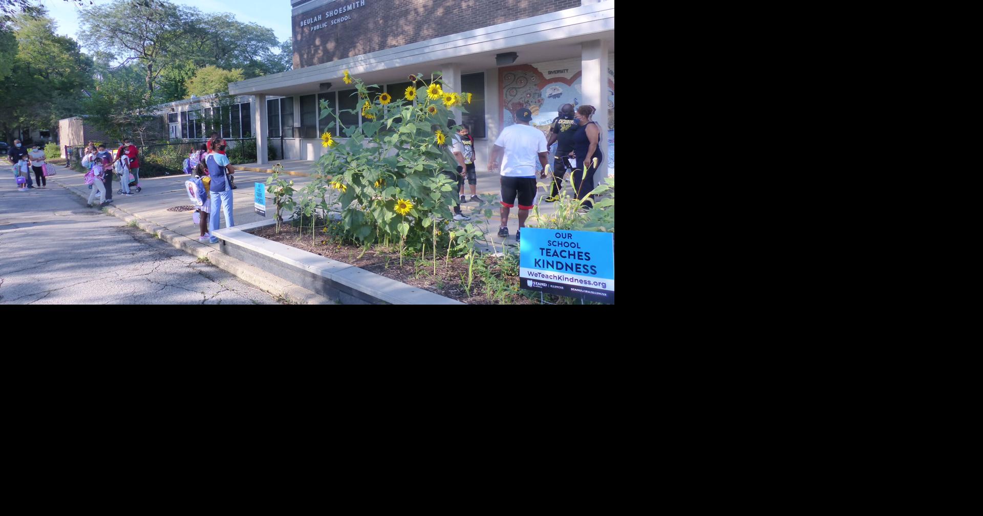 Students and parents worry, but show up to first day of school | Local ...