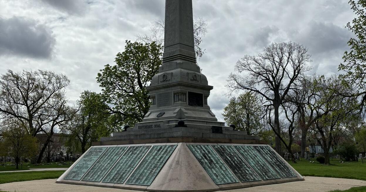 Hyde Park Stories: The Confederate Monument - Vimarsana News