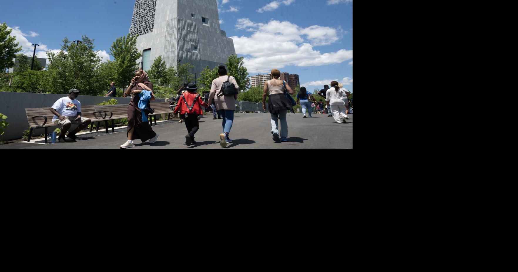 Jackson Park shares the spotlight on Obama Center opening day
