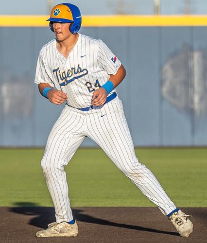 BASEBALL | With Mongelli's tone-setting performance, Tigers start 2-6A ...