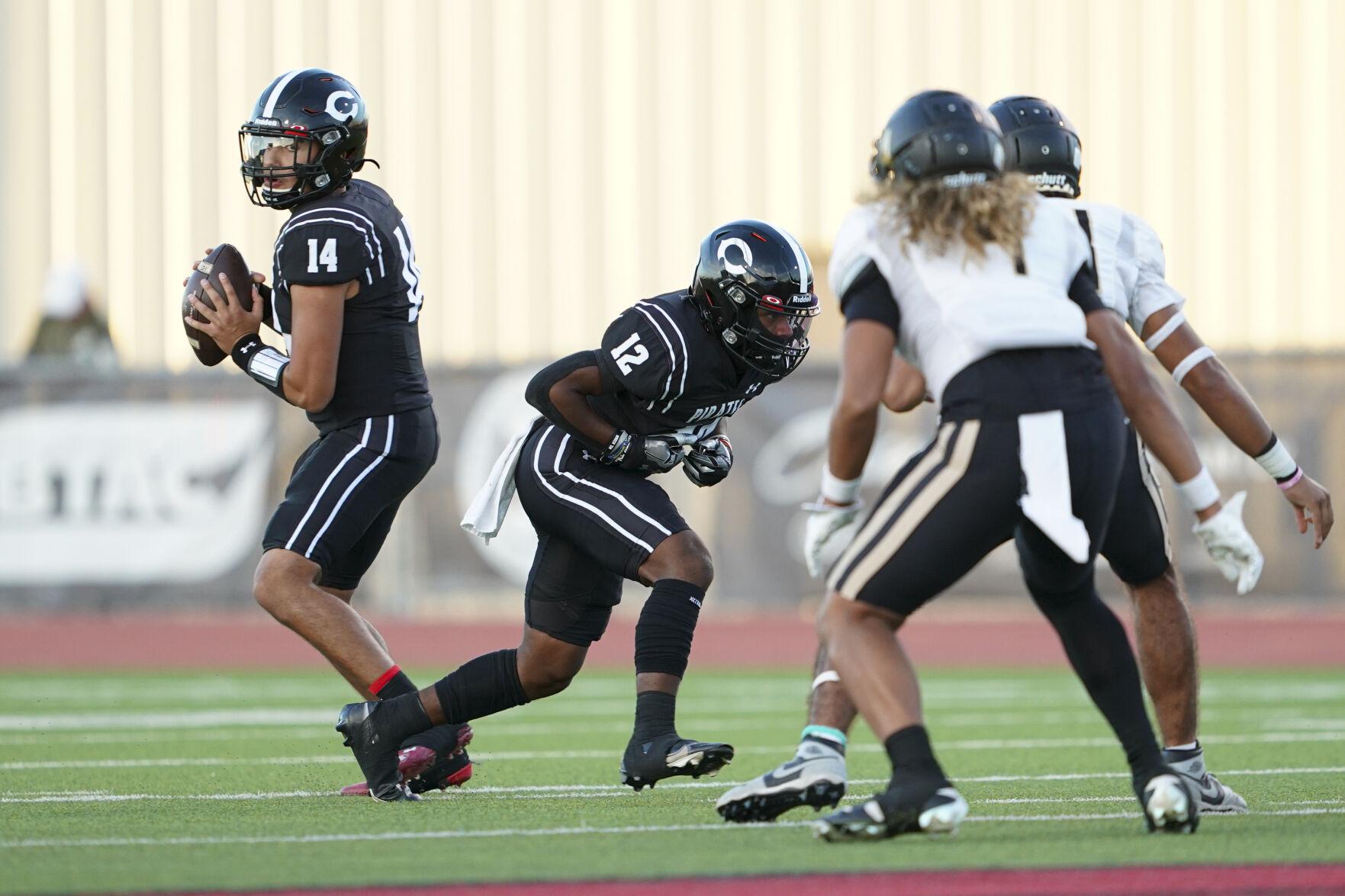 FOOTBALL LubbockCooper offense rattles & hums to ignite a thorough