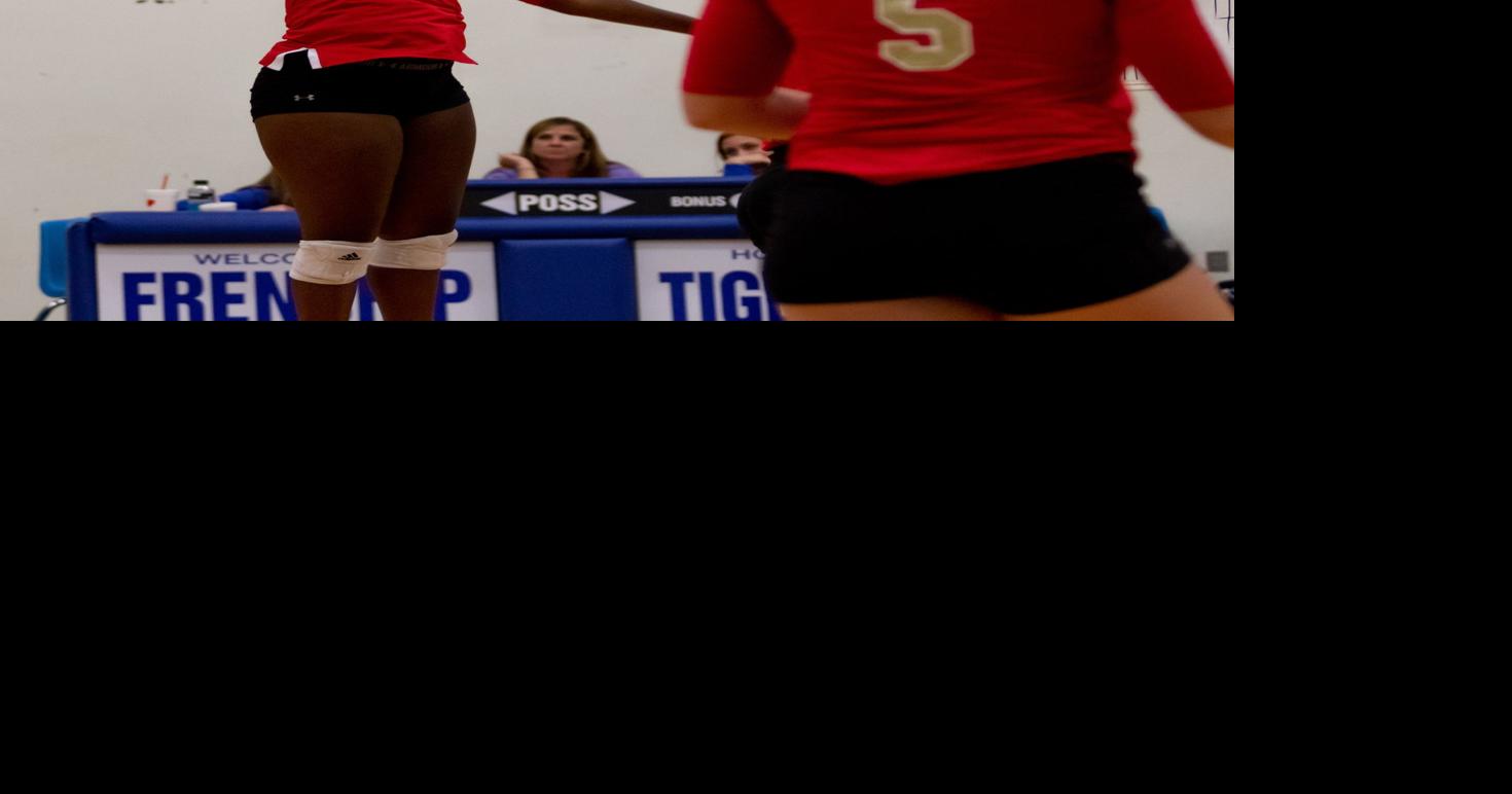 VOLLEYBALL LubbockCooper & Coronado lock horns in key matchup for 3