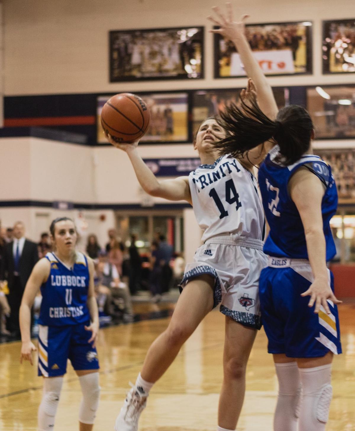 Basketball Season Begins To Warm Up In Earnest With Full Girls