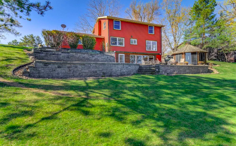 PHOTOS Home on Cedar Lake for sale Business