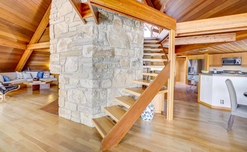 PHOTOS Large, unique house for sale in Hudson Business