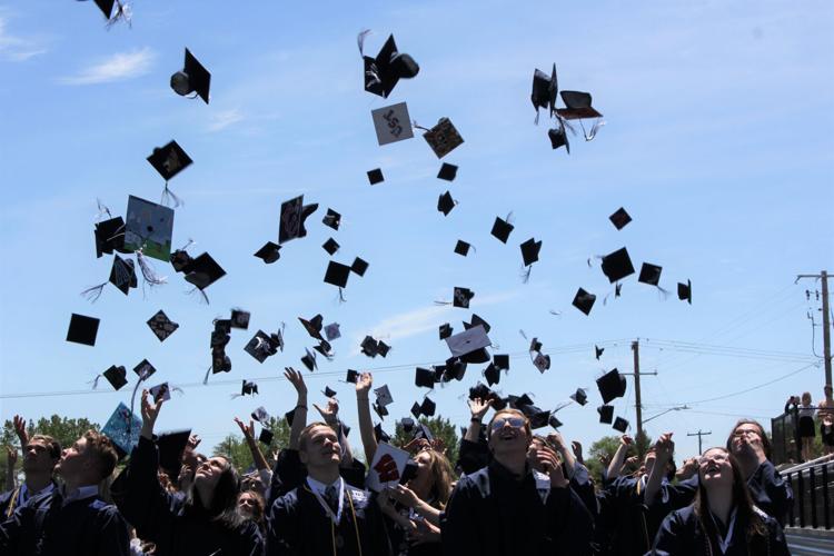 Check Out These Photos Of The Hudson High School Class Of 21 Celebrating Graduation News Hudsonstarobserver Com
