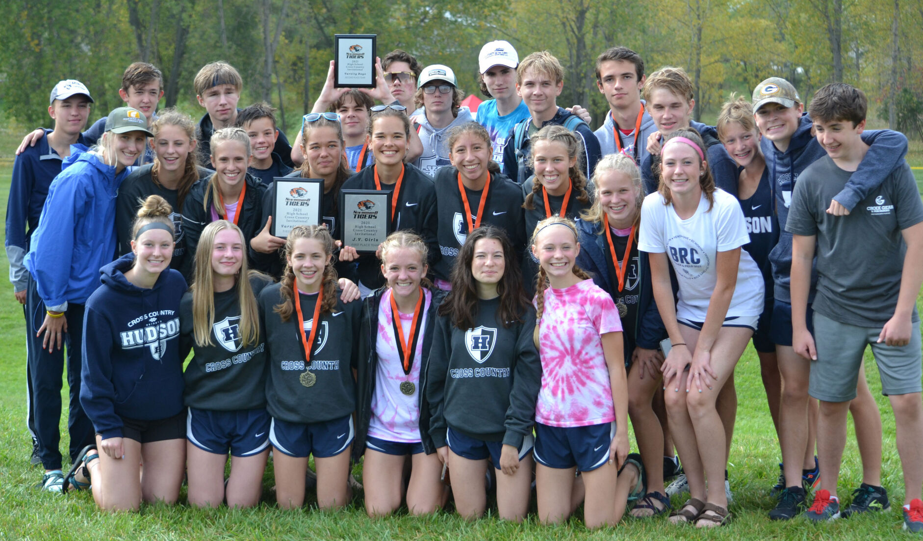 Hudson girls run to team title at NR Invite; Raider boys place second ...