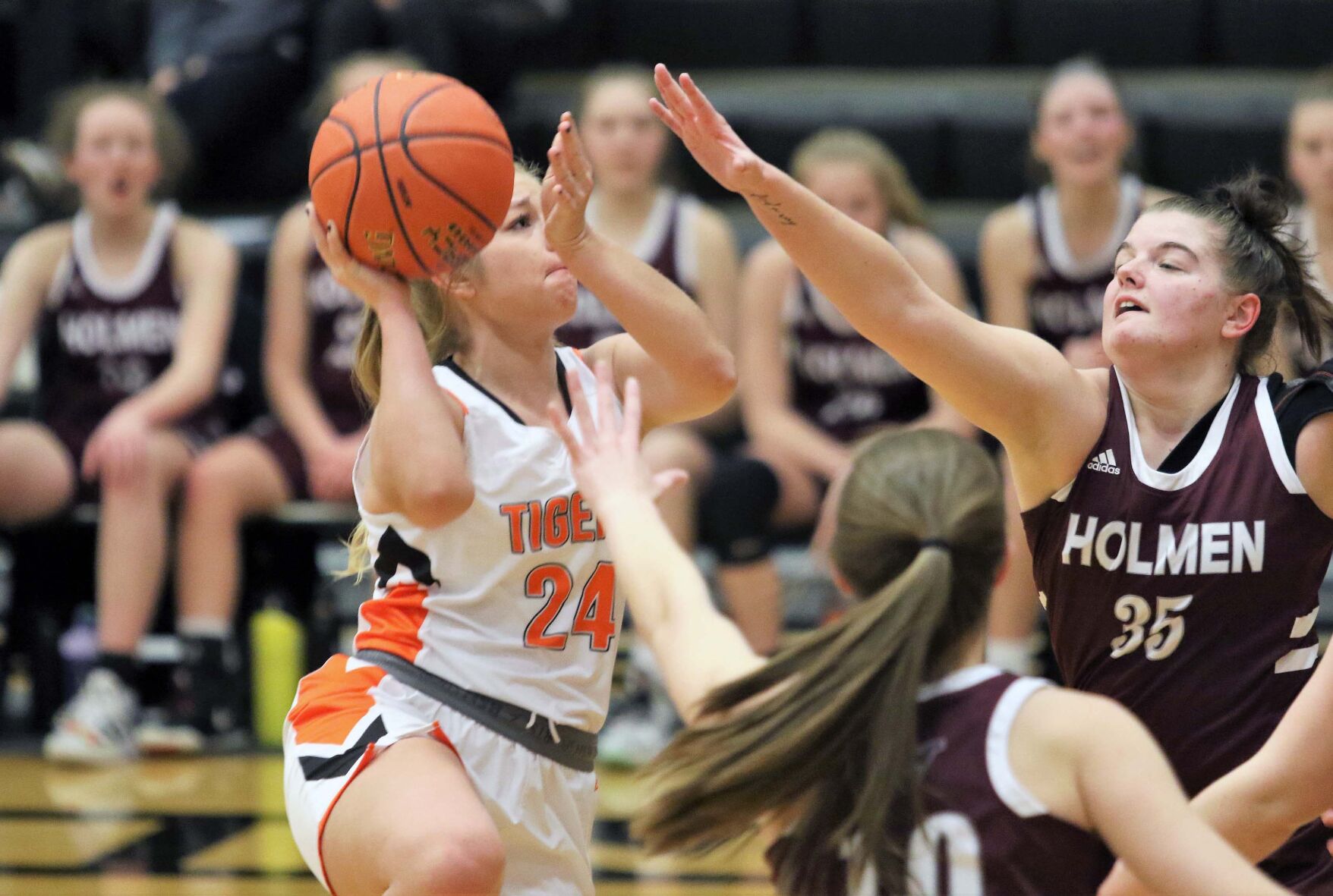 Here's seven of our favorite sports photos from last week | Sports ...