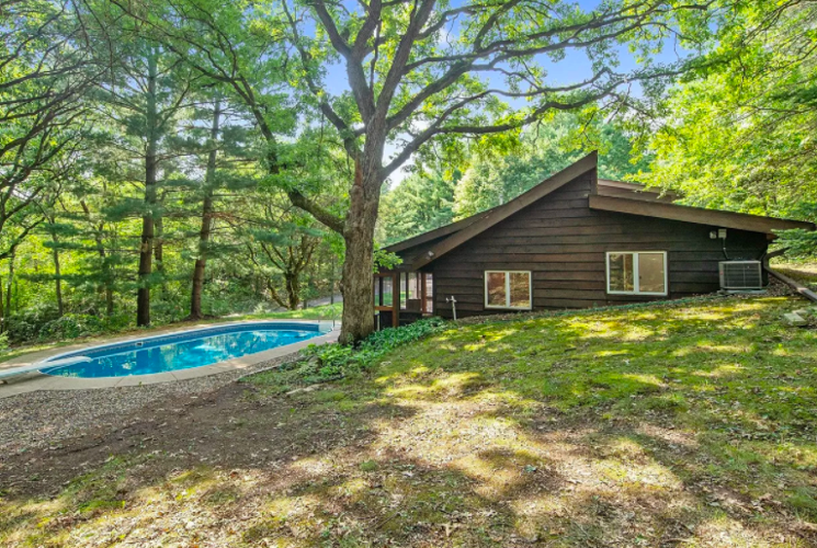 PHOTOS Hudson house for sale is a modern, rustic retreat Business