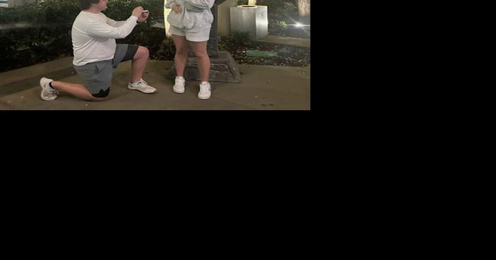 Tiger coach Walz consoles fiancee with engagement ring - Vimarsana News