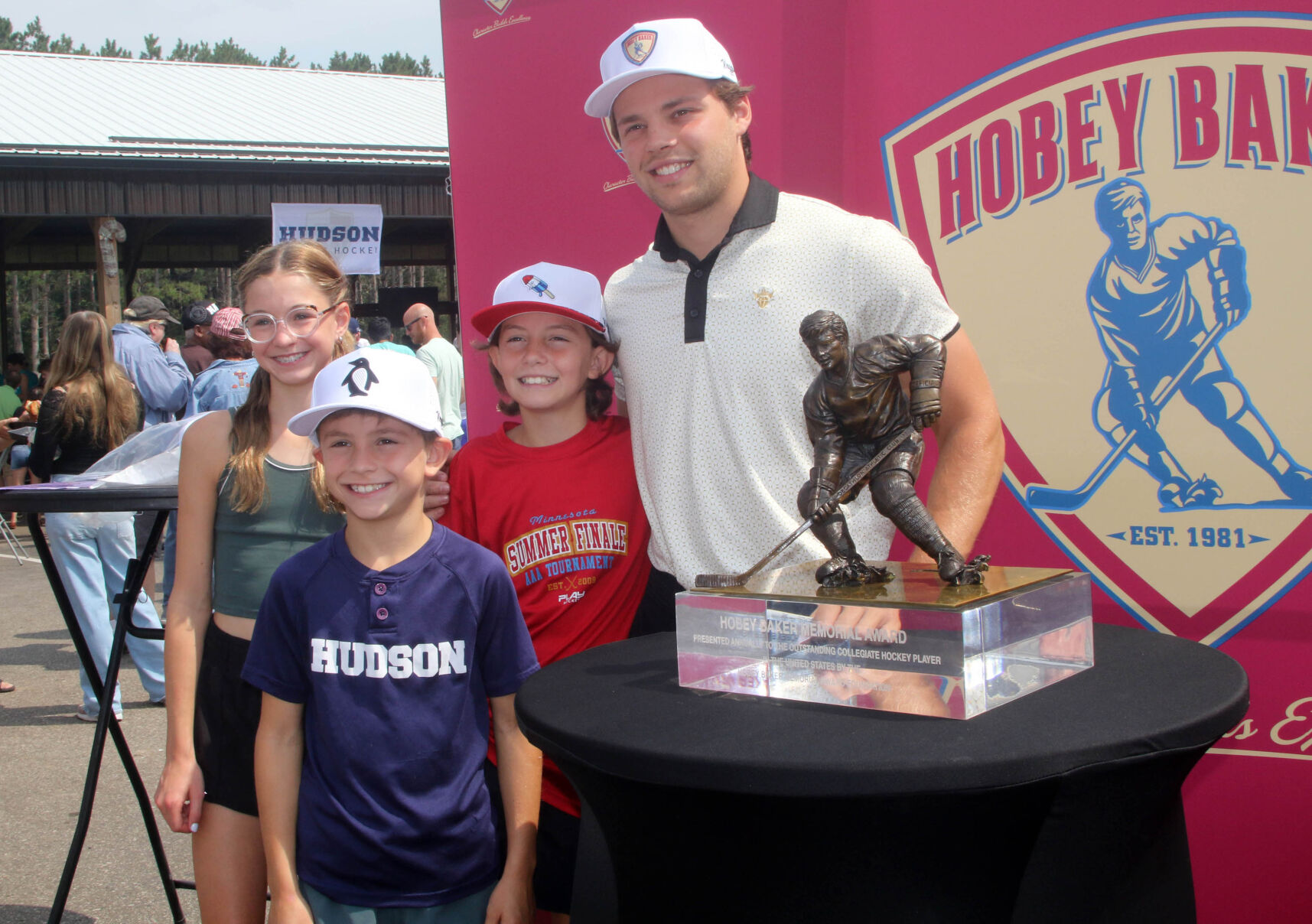 Hudson's Isaac Howard brings Hobey Baker Award home | Sports ...