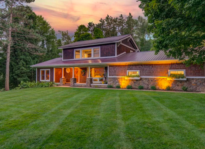 PHOTOS A must see house for sale in Maiden Rock Business