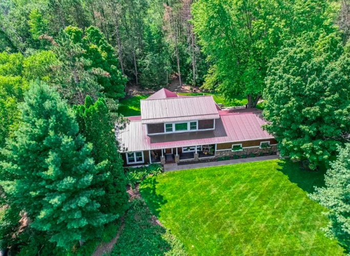 PHOTOS A must see house for sale in Maiden Rock Business