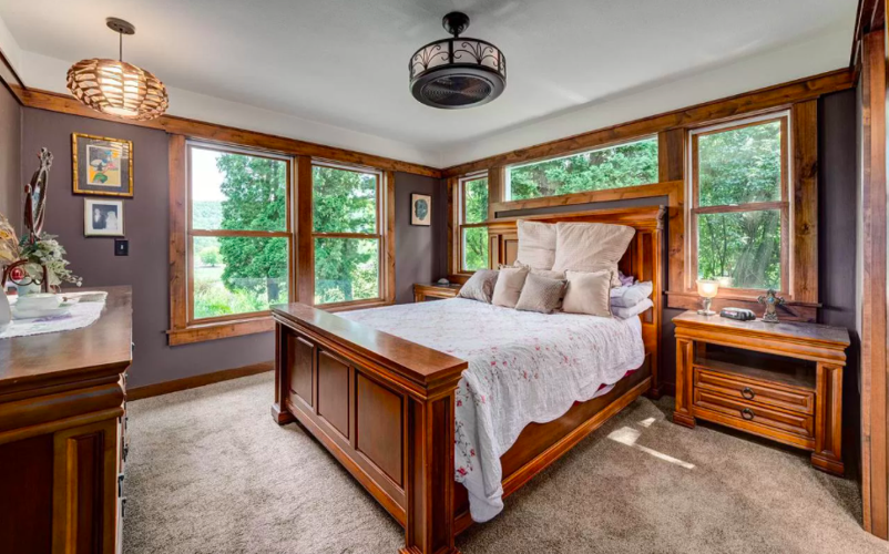 PHOTOS A must see house for sale in Maiden Rock Business