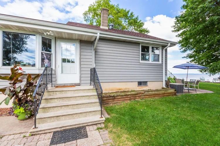 Lake Life Airbnb in Neenah has stunning views of Lake Winnebago and is