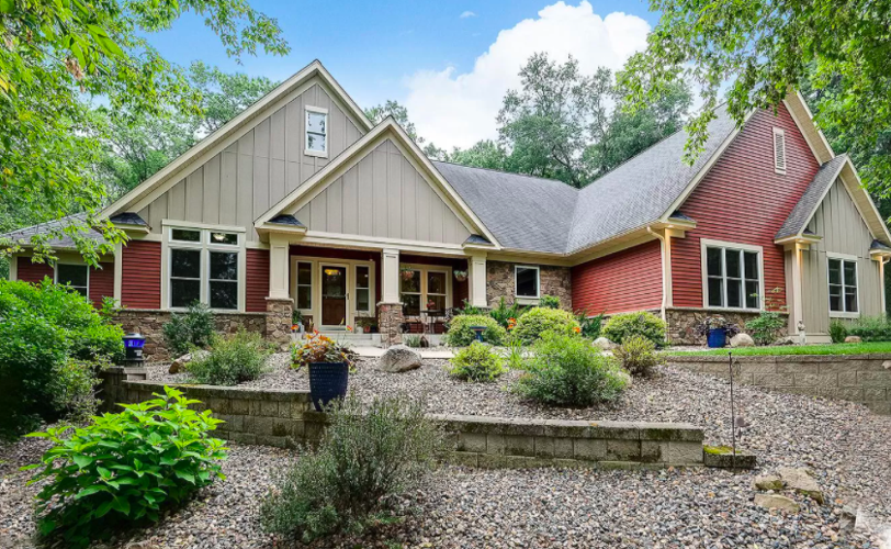 Hudson, Wis. house with backyard entertaining space for sale