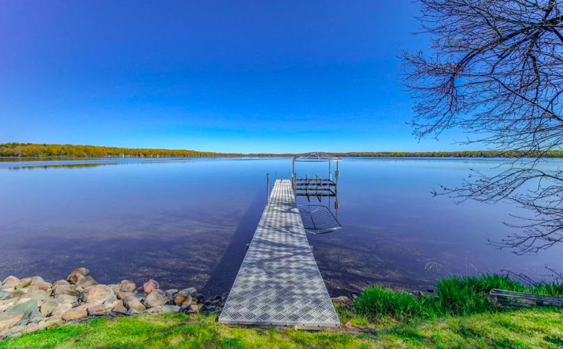 PHOTOS Home on Cedar Lake for sale Business
