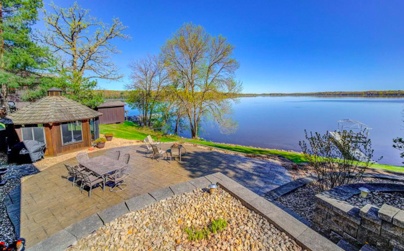 PHOTOS Home on Cedar Lake for sale Business