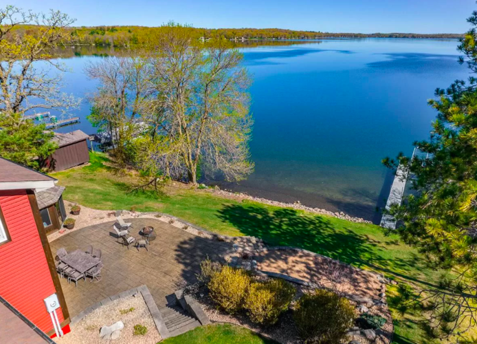 PHOTOS Home on Cedar Lake for sale Business