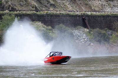 Ross Schlotthauer wins Salmon River Jet Boat Race