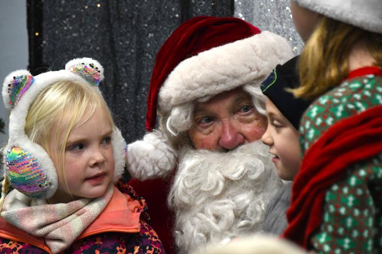 Cottonwood Lighted Christmas Parade Community