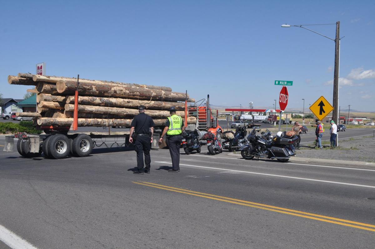 Washington motorcyclist dies after accident with logging truck in