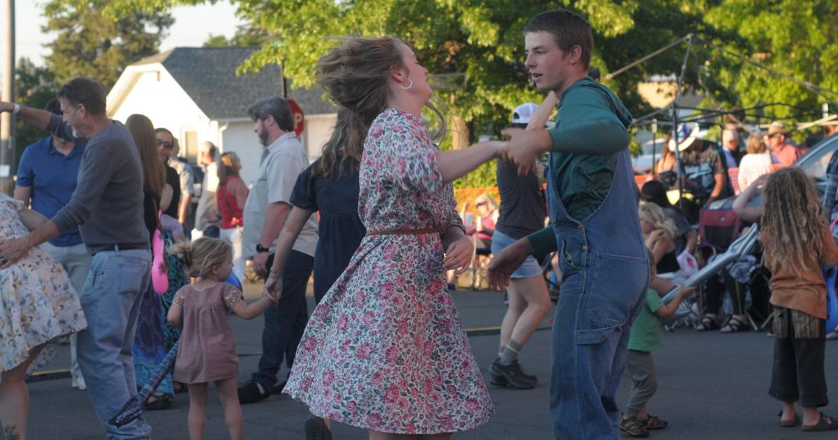 Border Days Rodeo Corral Dust: Border Days Rodeo royalty tryouts are tonight; Cowboy ...